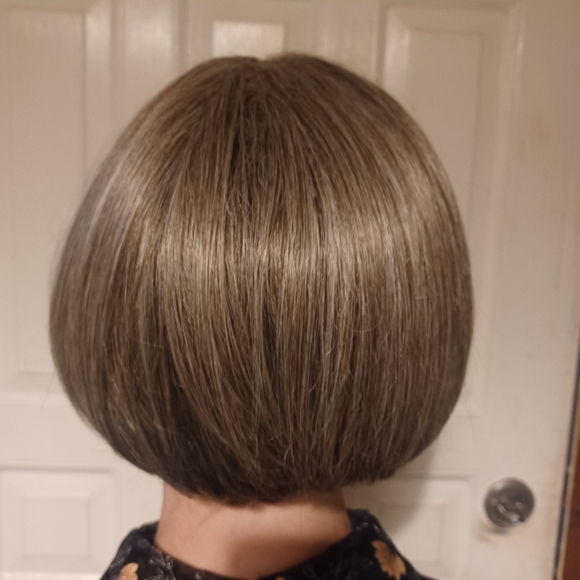 Corey by Noriko in Sandy Silver - Picture 5 of 5